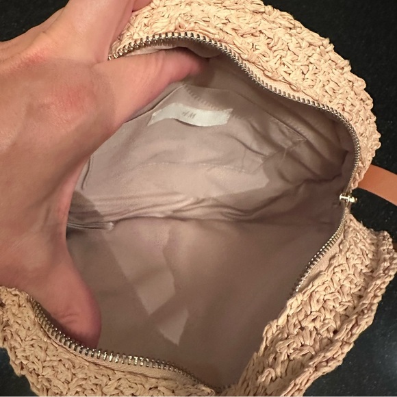 H&M Tan Raffia Woven Round Bag - Picture 2 of 7